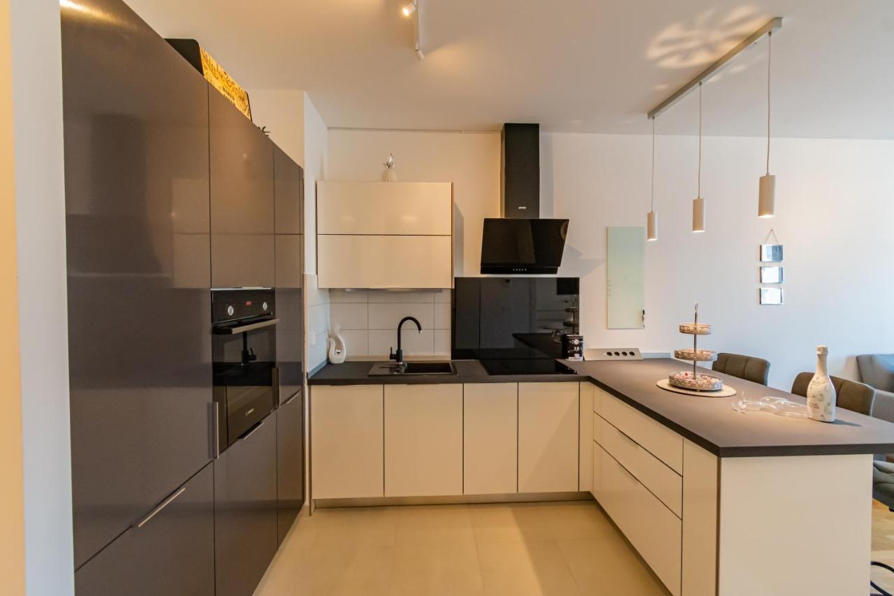 Апартаменты Flexible Selfcheckins 25 - Zagreb - Garage - Loggia - New - Luxury Экстерьер фото