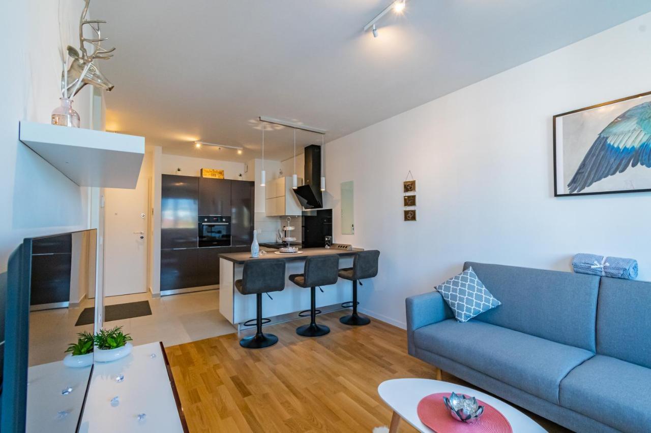 Апартаменты Flexible Selfcheckins 25 - Zagreb - Garage - Loggia - New - Luxury Экстерьер фото